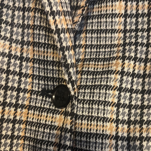 Apt. 9 Houndstooth Blazer in Black and Tan - Picture 5 of 5
